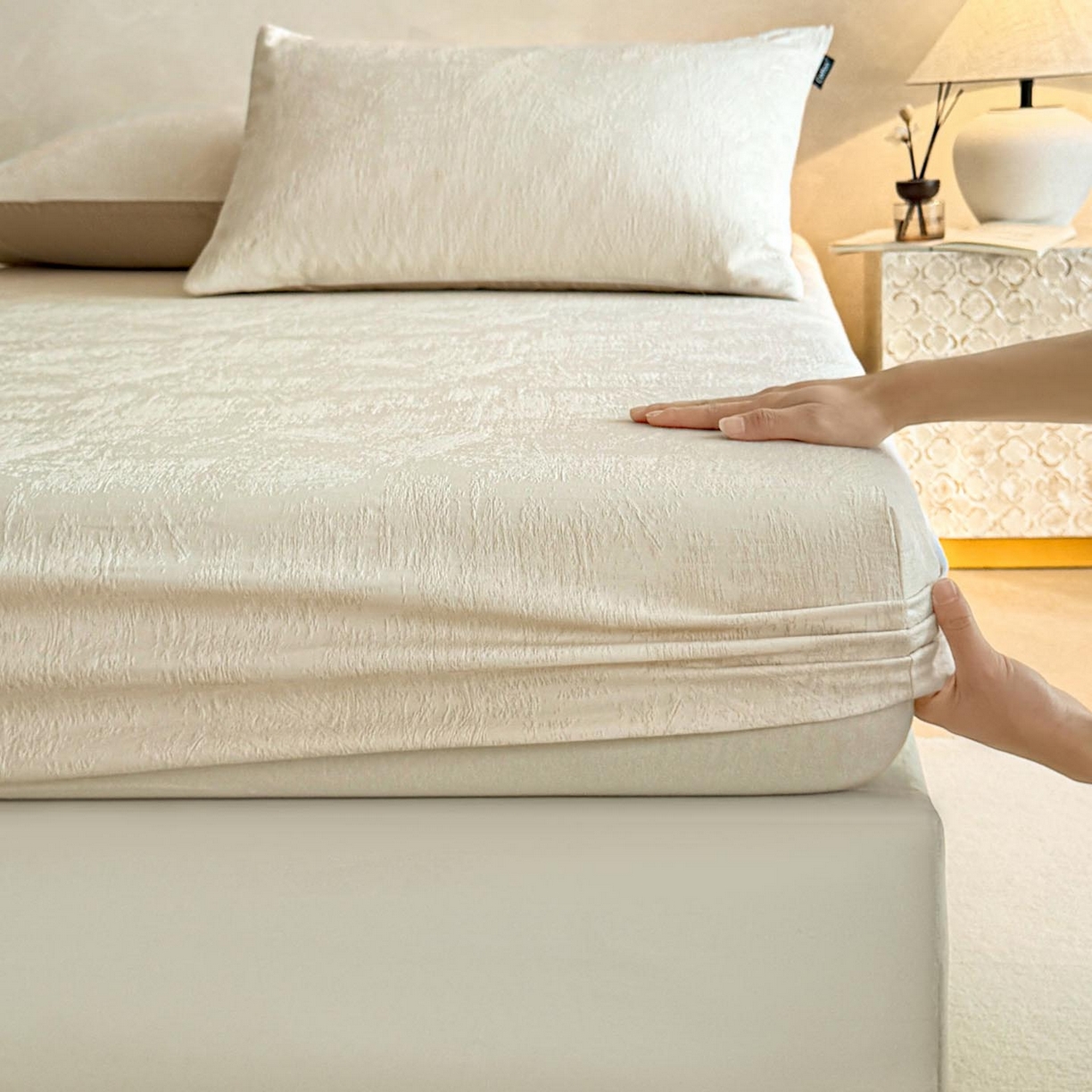 91家纺网 家纺一手货源 找家纺 涵宸家纺 2026新款全棉提花里拉系列单床笠 床笠-雾絮-奶白