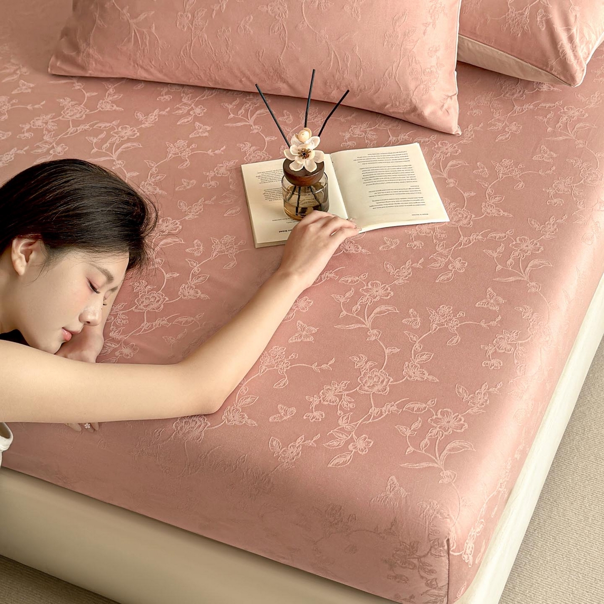 91家纺网 家纺一手货源 找家纺 涵宸家纺 2026新款全棉提花里拉系列单床笠 床笠-毓影-豆沙