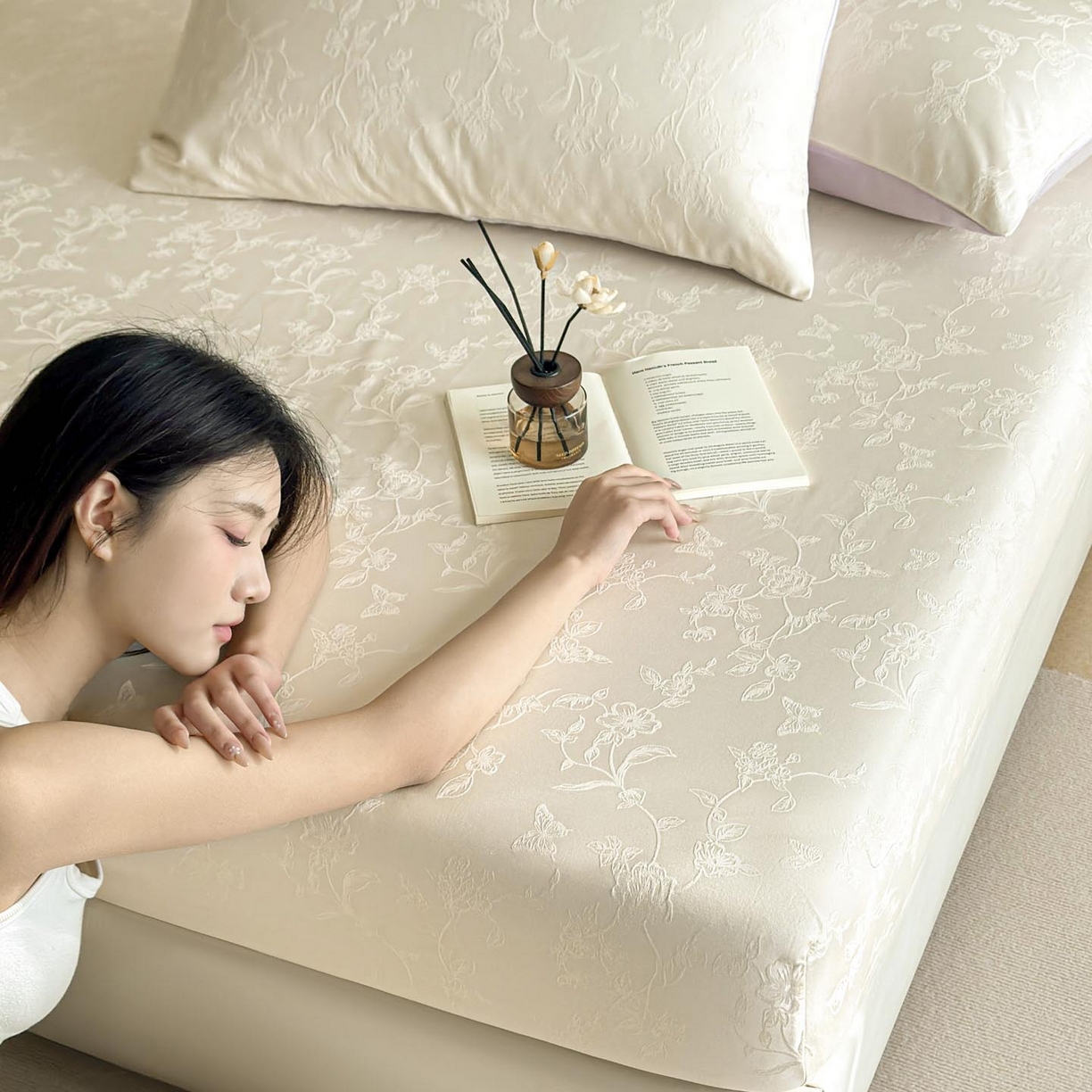 91家纺网 家纺一手货源 找家纺 涵宸家纺 2026新款全棉提花里拉系列单床笠 床笠-毓影-奶白