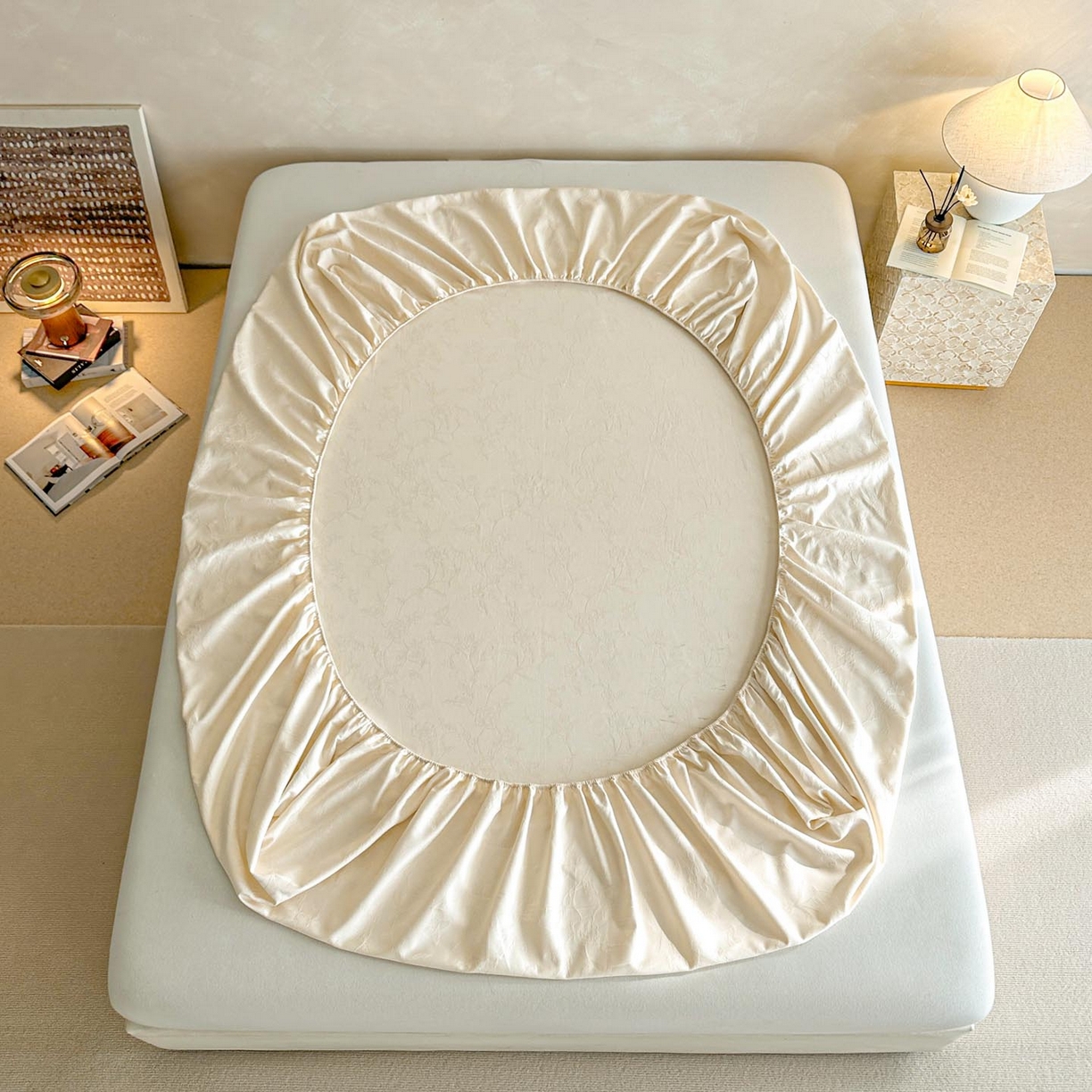 91家纺网 家纺一手货源 找家纺 涵宸家纺 2026新款全棉提花里拉系列单床笠 床笠-毓影-奶白