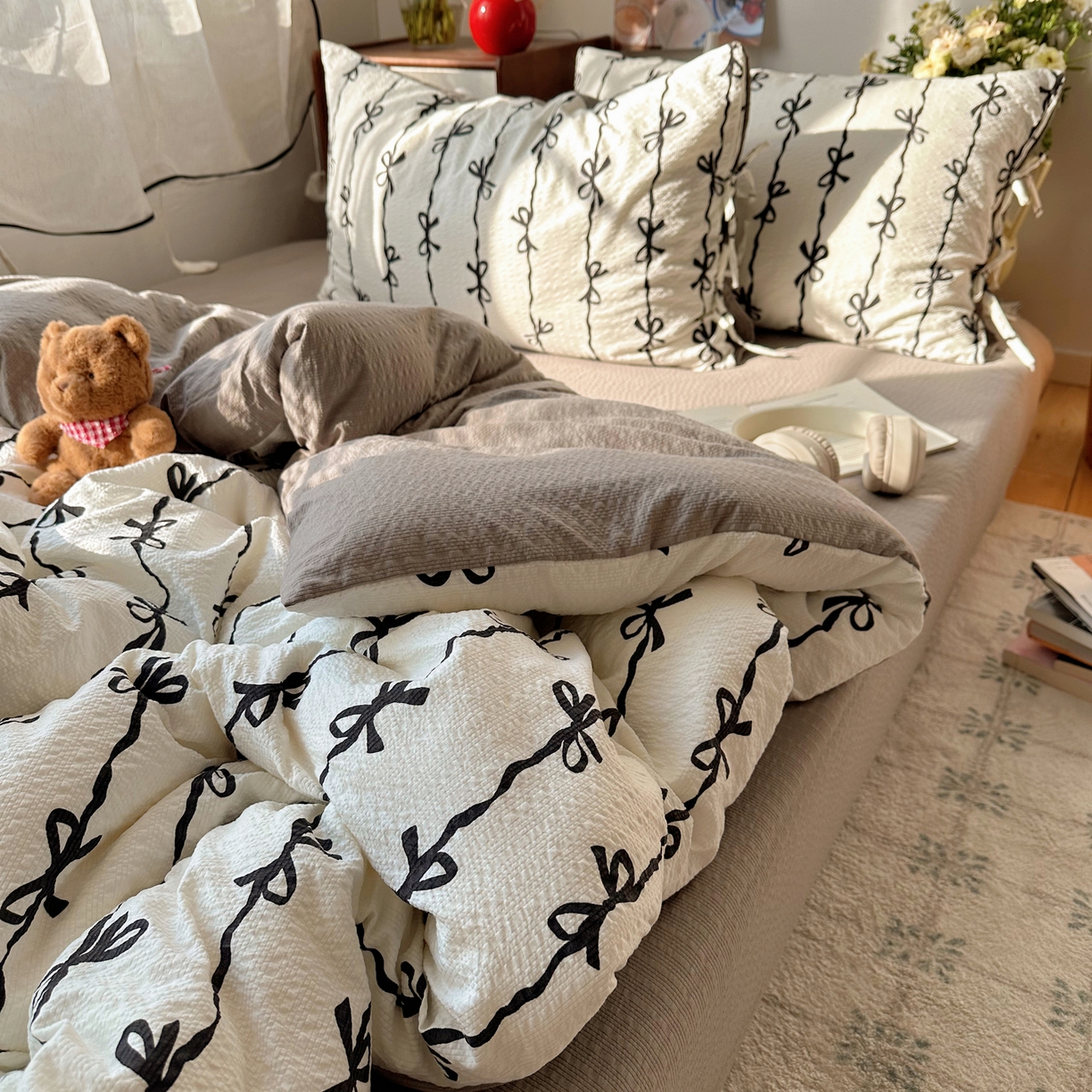 91家纺网 家纺一手货源 找家纺 顾里家纺 2026新款韩系蝴蝶结系带泡芙棉套件四件套  会员-2元 可定制床笠+8元（小四件不做床笠） 黑蝴蝶结