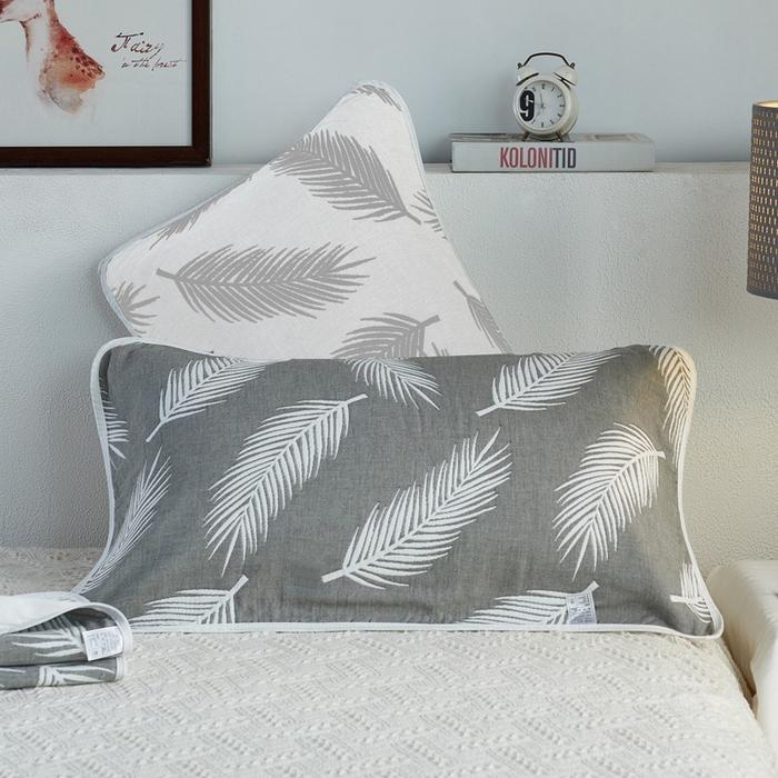 91家纺网 家纺一手货源 找家纺 朴尔家纺-毛巾被 2026新款六层纱布全棉循环小花型枕巾 羽魅深灰枕巾