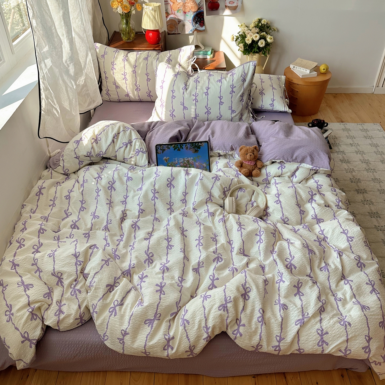91家纺网 家纺一手货源 找家纺 顾里家纺 2026新款韩系蝴蝶结系带泡芙棉套件四件套  会员-2元 可定制床笠+8元（小四件不做床笠） 紫蝴蝶结