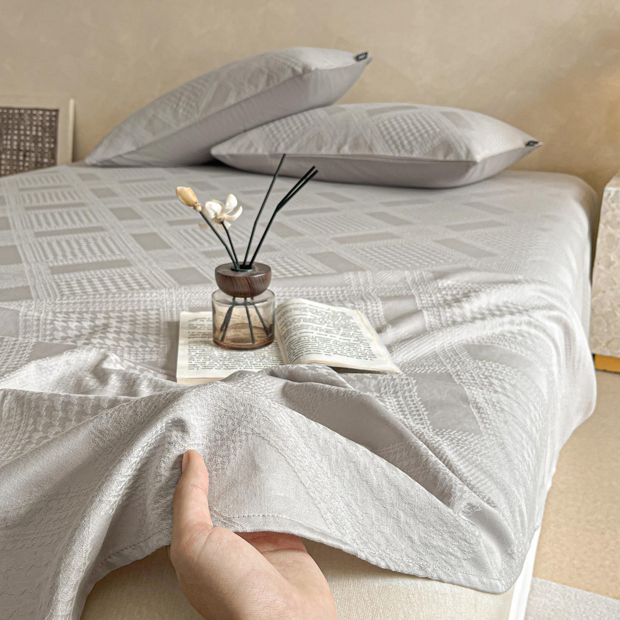 91家纺网 家纺一手货源 找家纺 涵宸家纺 2026新款全棉提花里拉系列单床单 床单-千喜格