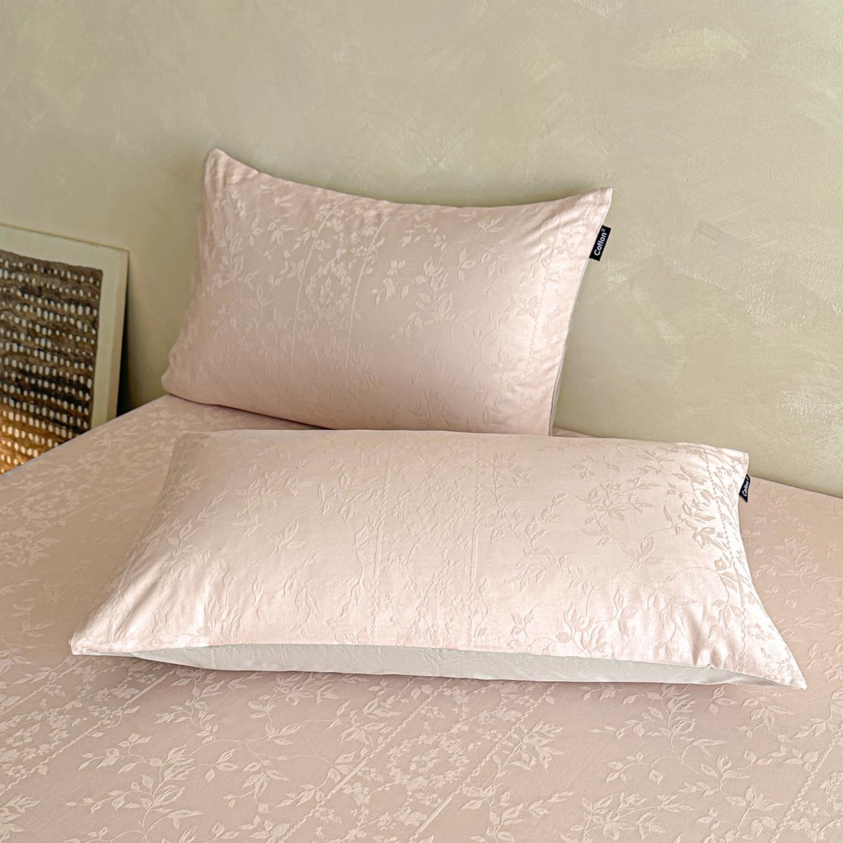 91家纺网 家纺一手货源 找家纺 涵宸家纺 2026新款全棉提花里拉系列单床单 床单-沁语-粉金