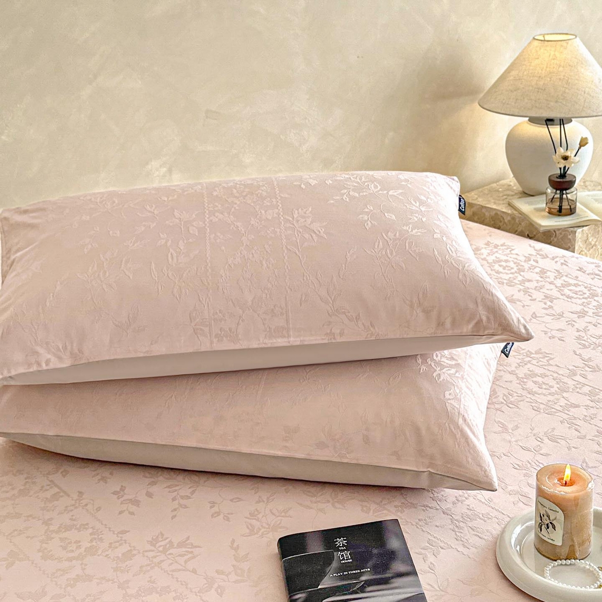 91家纺网 家纺一手货源 找家纺 涵宸家纺 2026新款全棉提花里拉系列单床单 床单-沁语-粉金