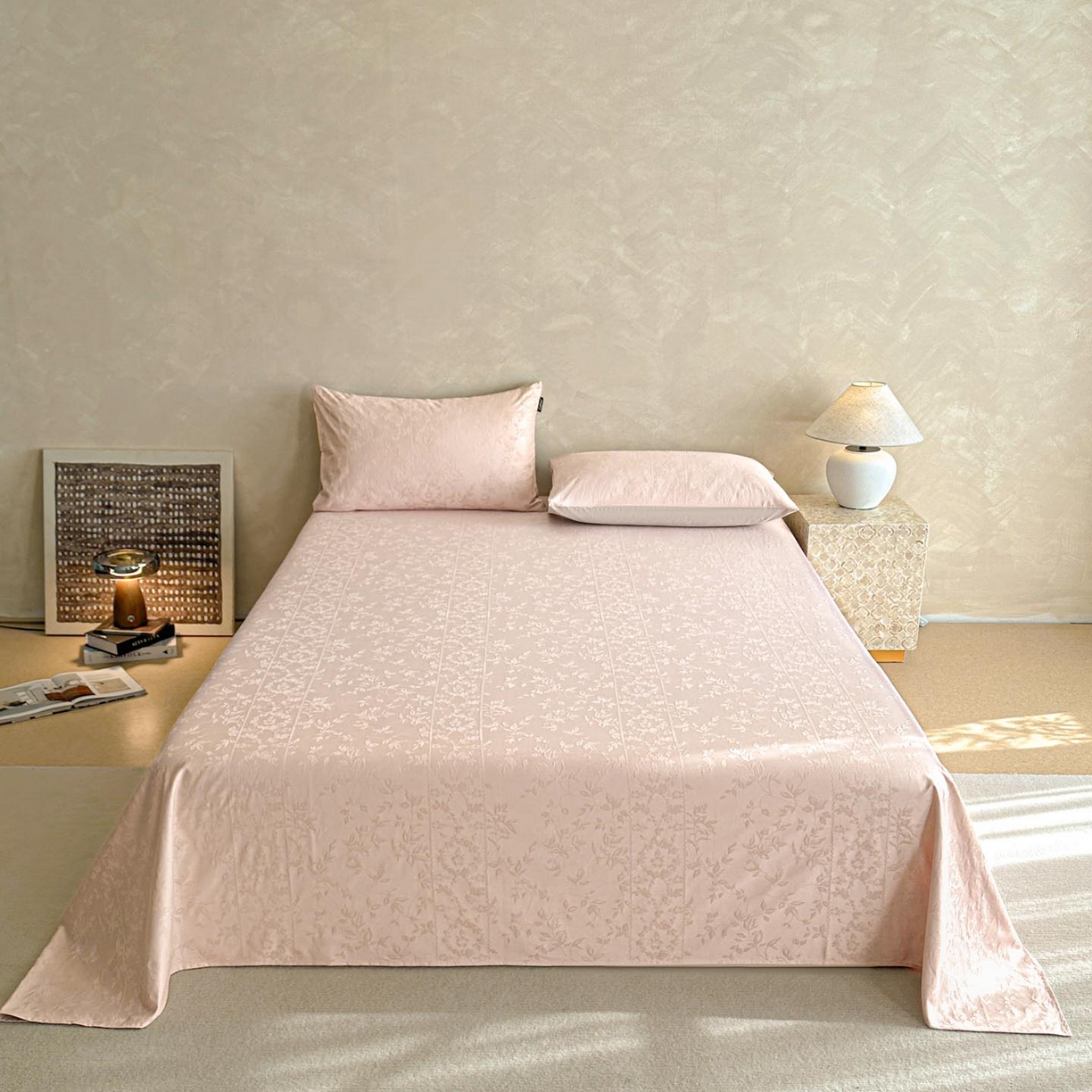 91家纺网 家纺一手货源 找家纺 涵宸家纺 2026新款全棉提花里拉系列单床单 床单-沁语-粉金