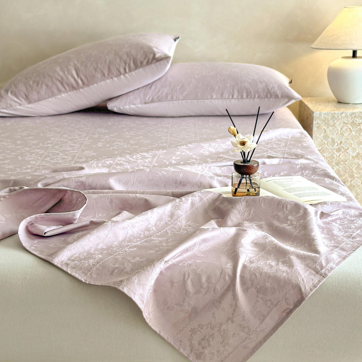 91家纺网 家纺一手货源 找家纺 涵宸家纺 2026新款全棉提花里拉系列单床单 床单-沁语-紫