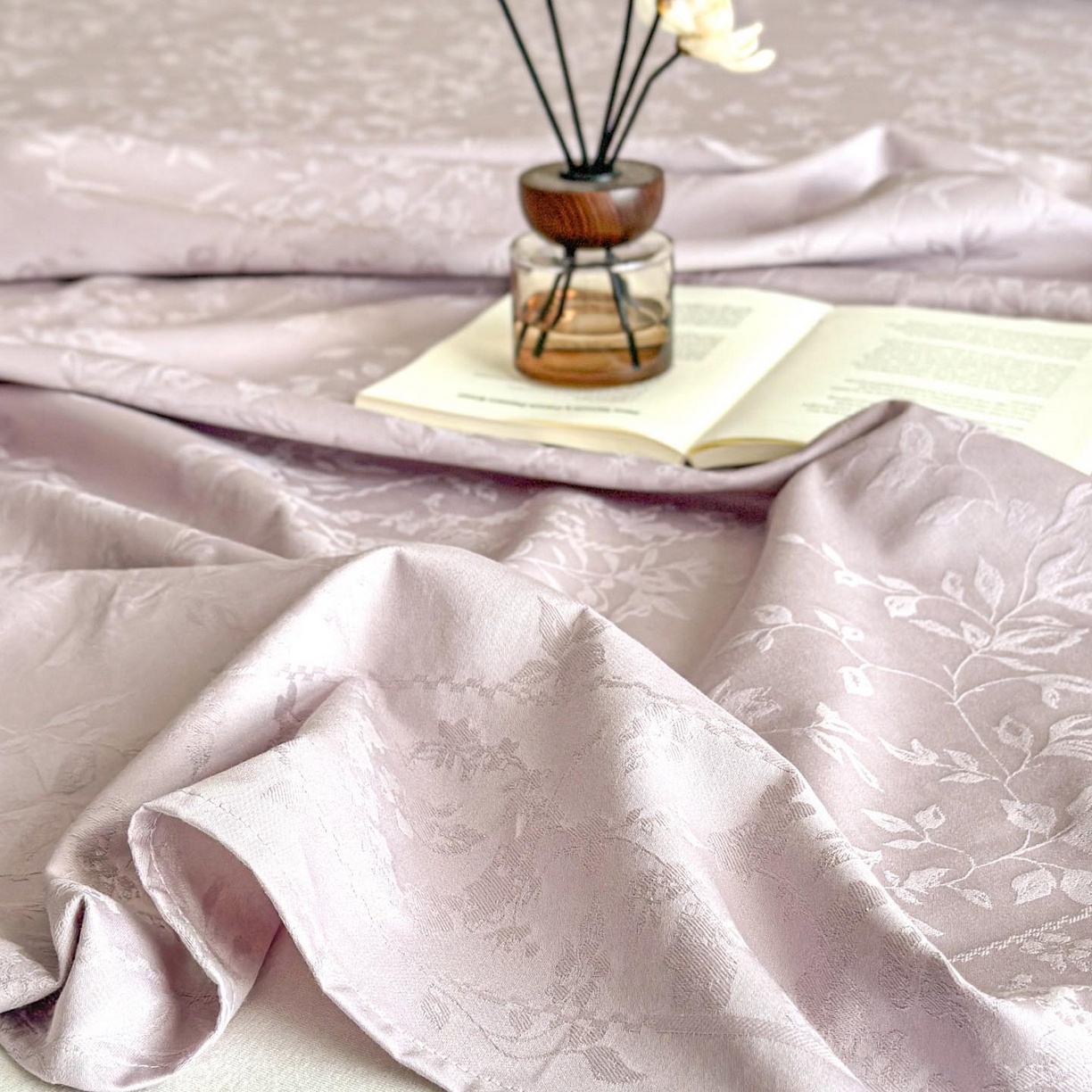 91家纺网 家纺一手货源 找家纺 涵宸家纺 2026新款全棉提花里拉系列单床单 床单-沁语-紫