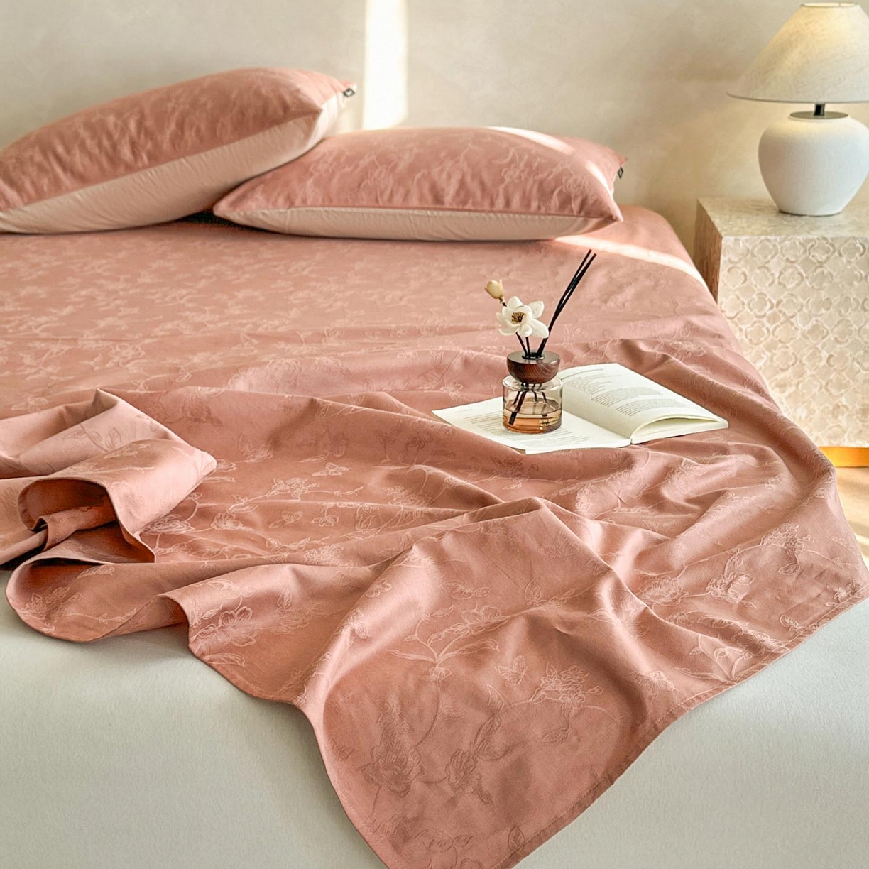 91家纺网 家纺一手货源 找家纺 涵宸家纺 2026新款全棉提花里拉系列单床单 床单-毓影-豆沙