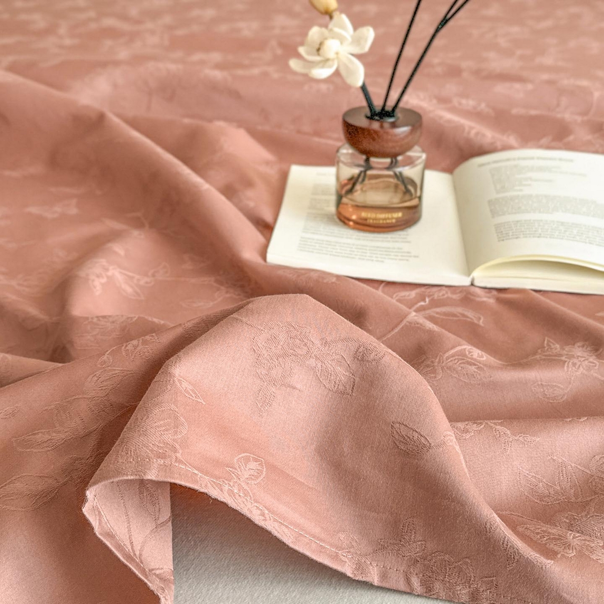 91家纺网 家纺一手货源 找家纺 涵宸家纺 2026新款全棉提花里拉系列单床单 床单-毓影-豆沙