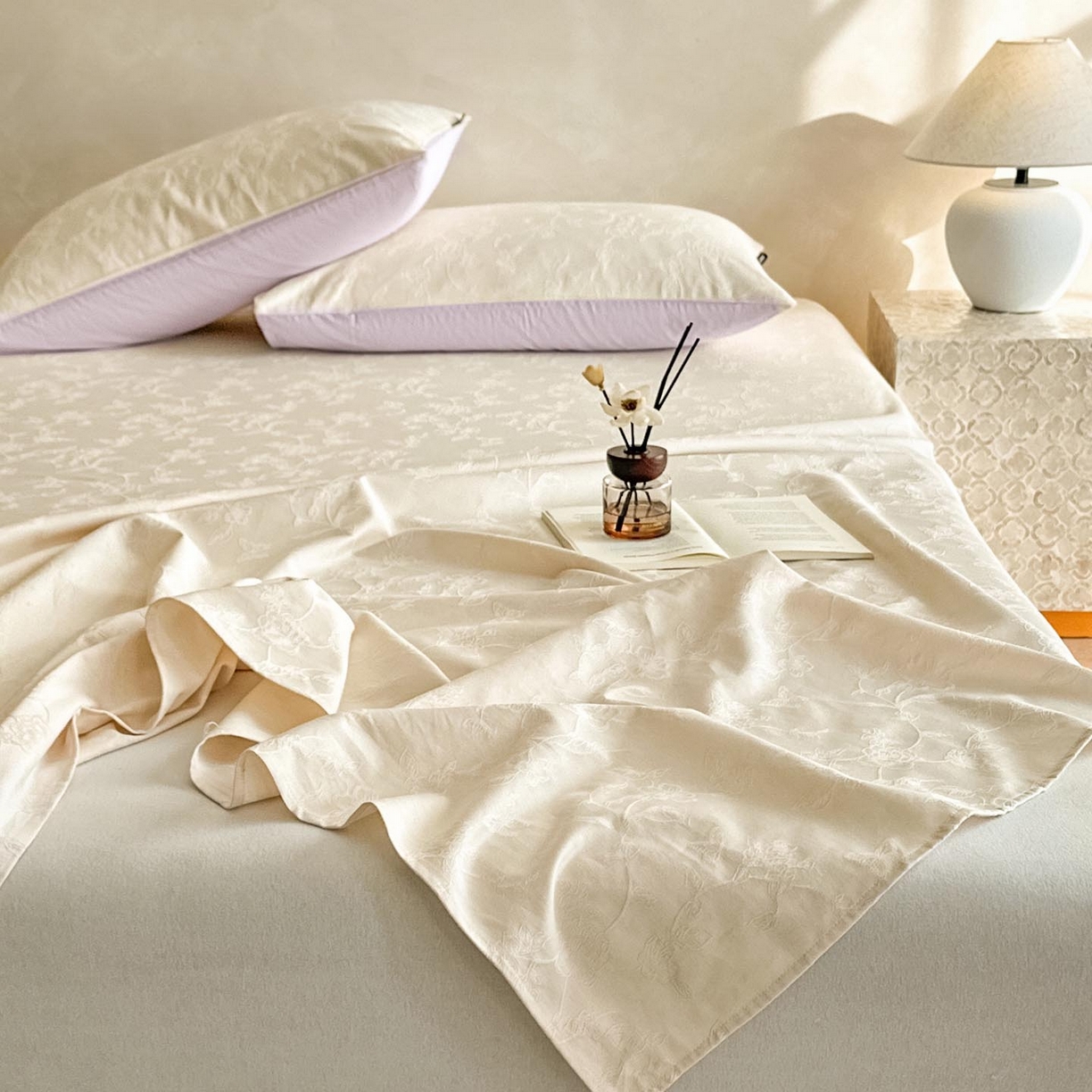 91家纺网 家纺一手货源 找家纺 涵宸家纺 2026新款全棉提花里拉系列单床单 床单-毓影-奶白