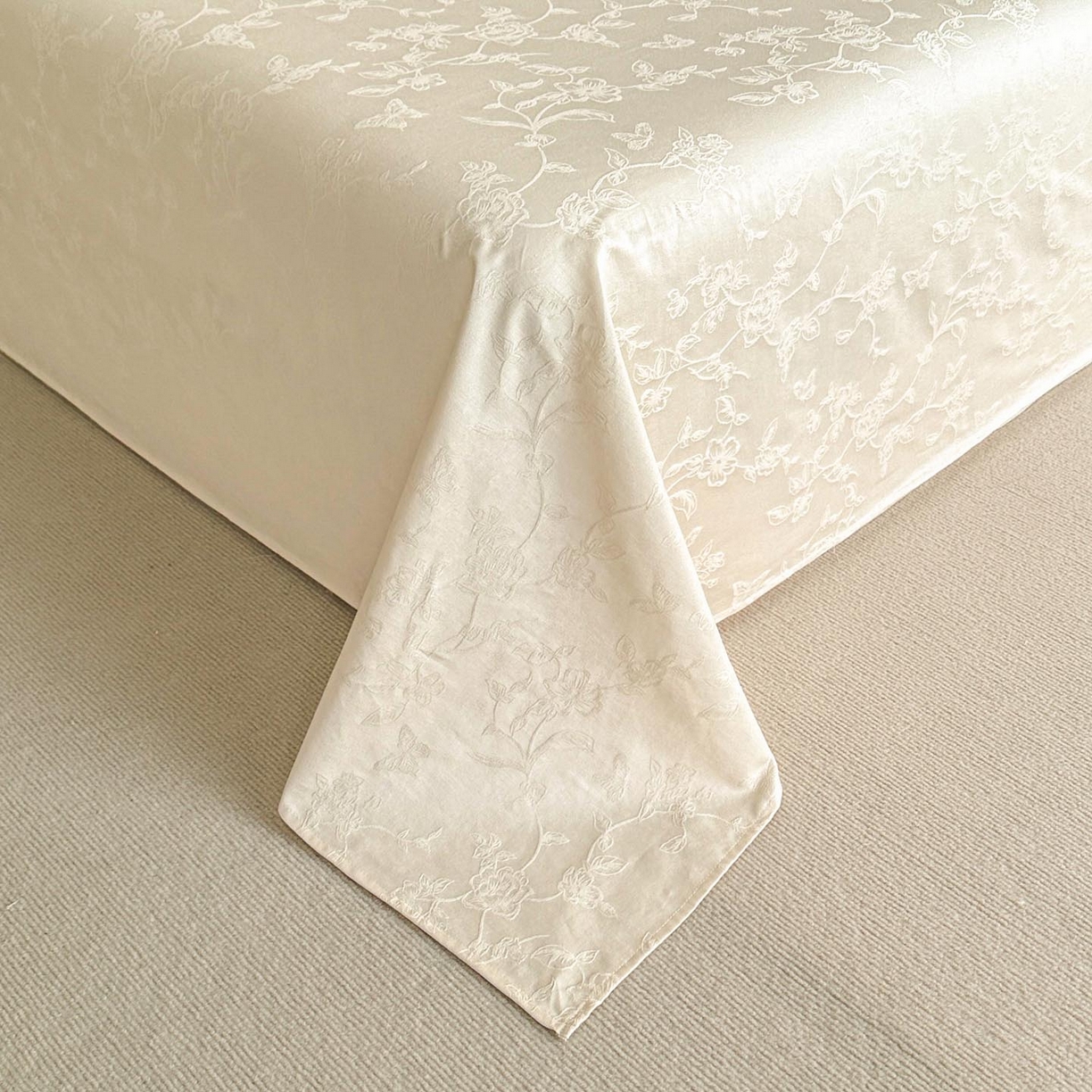 91家纺网 家纺一手货源 找家纺 涵宸家纺 2026新款全棉提花里拉系列单床单 床单-毓影-奶白