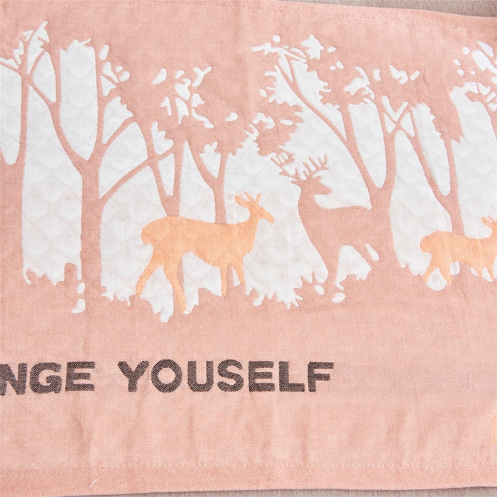 91家纺网 家纺一手货源 找家纺 朴尔家纺-毛巾被 2026新款三层纱布枕巾确认版 仙林小鹿-粉