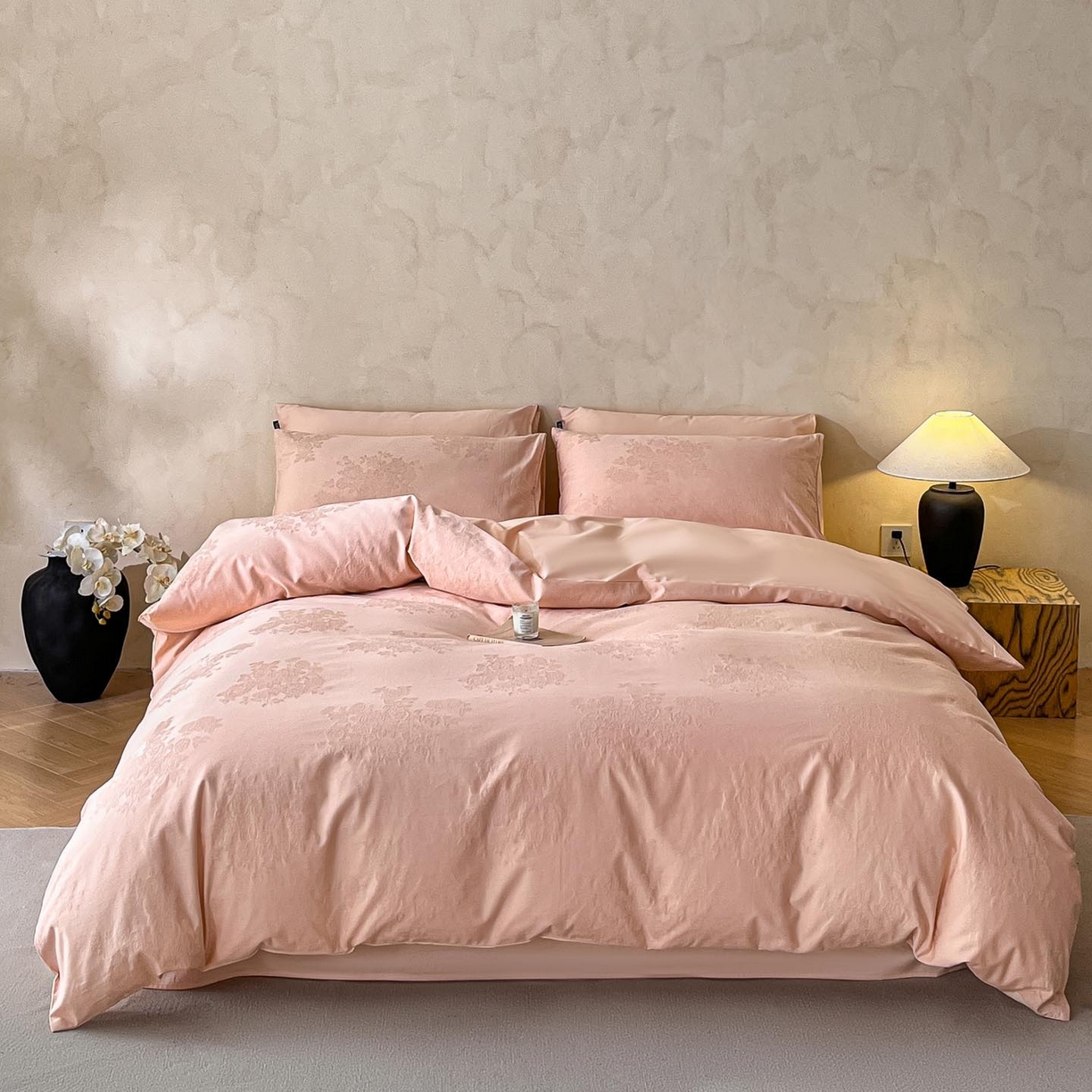 91家纺网 家纺一手货源 找家纺 涵宸家纺 2026新款全棉提花里拉系列四件套 花夕-粉