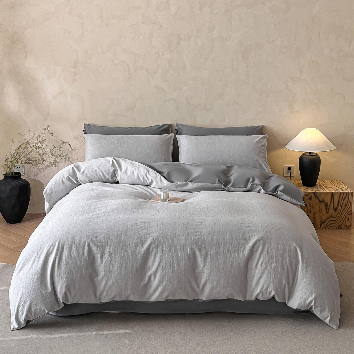 91家纺网 家纺一手货源 找家纺 涵宸家纺 2026新款全棉提花里拉系列四件套 凌维-灰