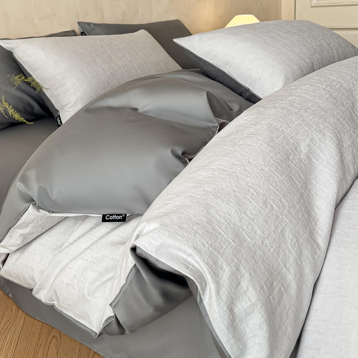 91家纺网 家纺一手货源 找家纺 涵宸家纺 2026新款全棉提花里拉系列四件套 凌维-灰