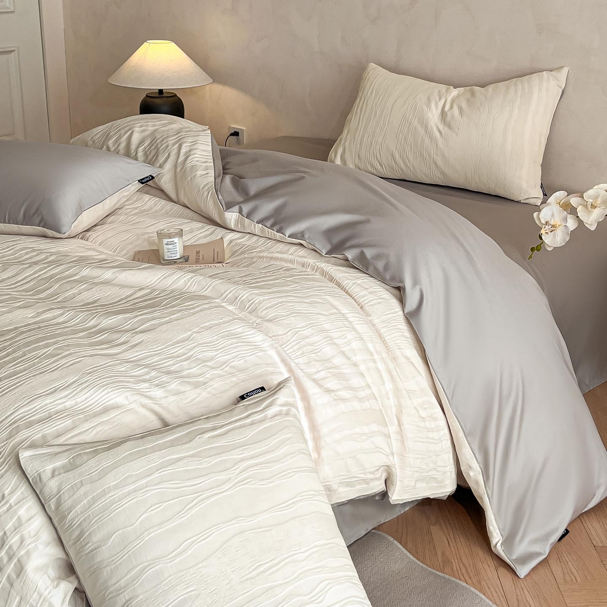 91家纺网 家纺一手货源 找家纺 涵宸家纺 2026新款全棉提花里拉系列四件套 律动格韵