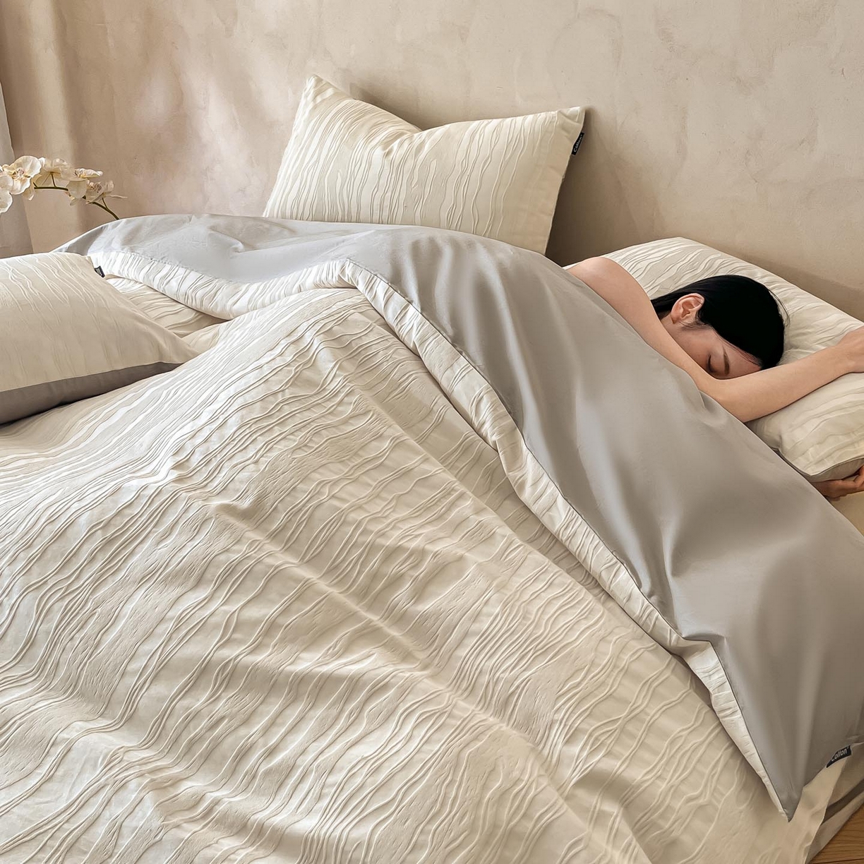 91家纺网 家纺一手货源 找家纺 涵宸家纺 2026新款全棉提花里拉系列四件套 律动格韵