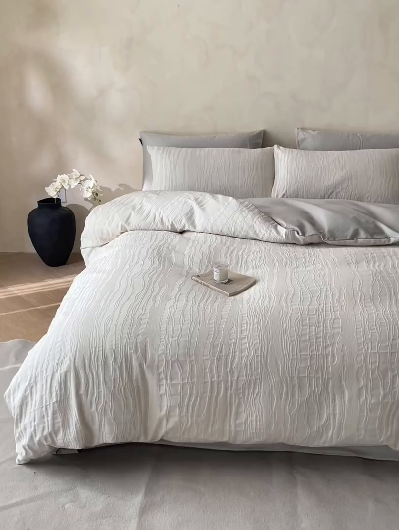 91家纺网 家纺一手货源 找家纺 涵宸家纺 2026新款全棉提花里拉系列四件套 律动格韵