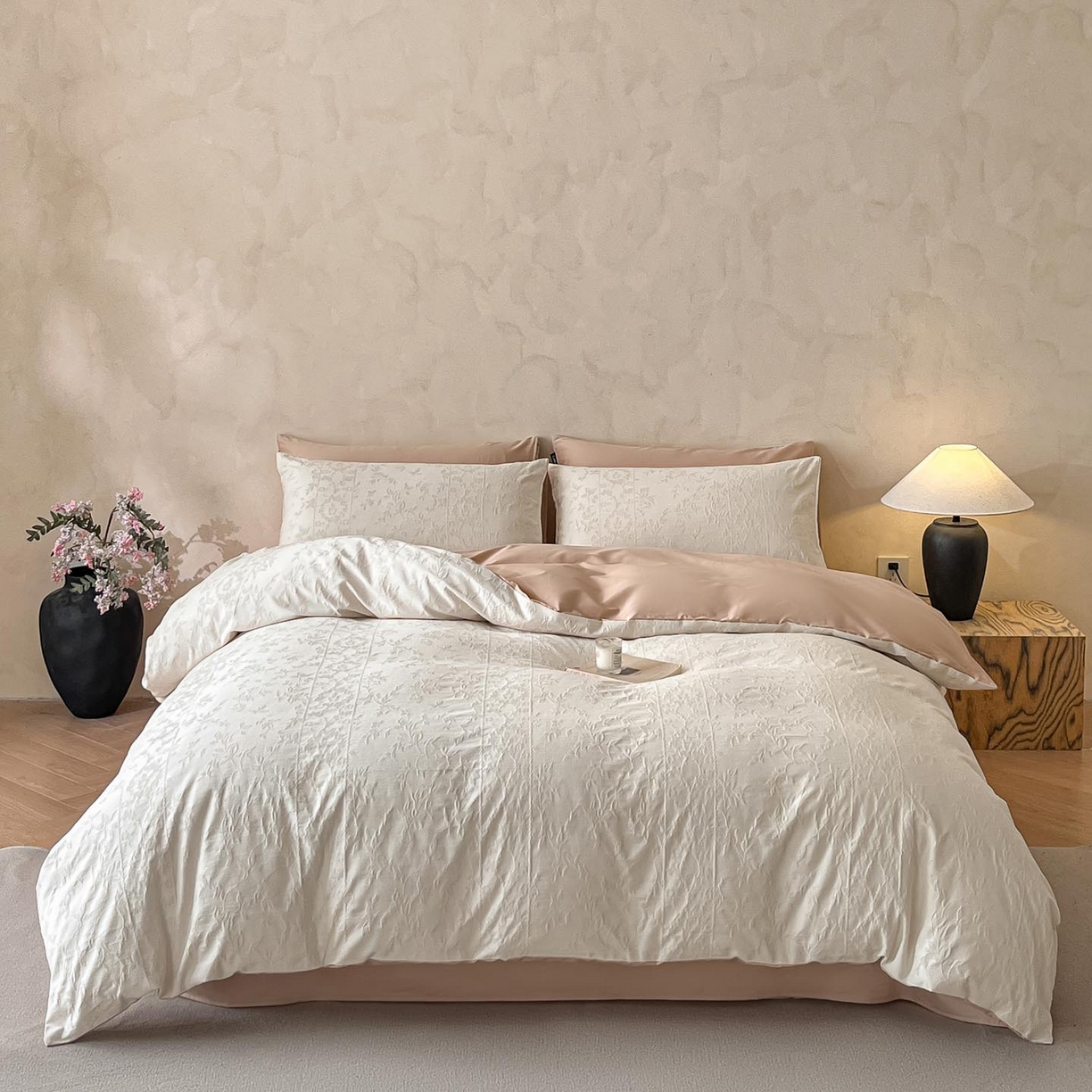 91家纺网 家纺一手货源 找家纺 涵宸家纺 2026新款全棉提花里拉系列四件套 沁语-奶白