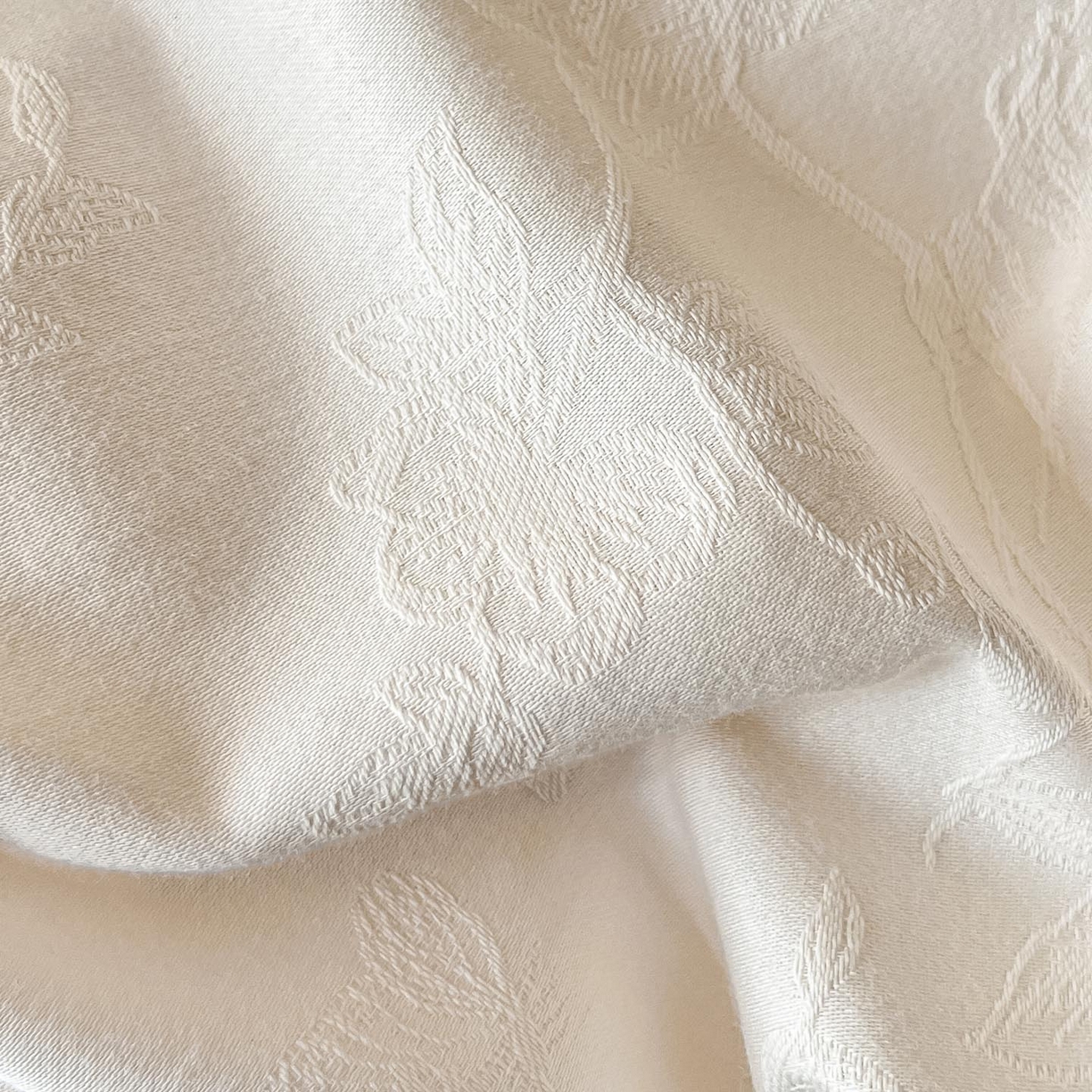 91家纺网 家纺一手货源 找家纺 涵宸家纺 2026新款全棉提花里拉系列四件套 毓影-奶白