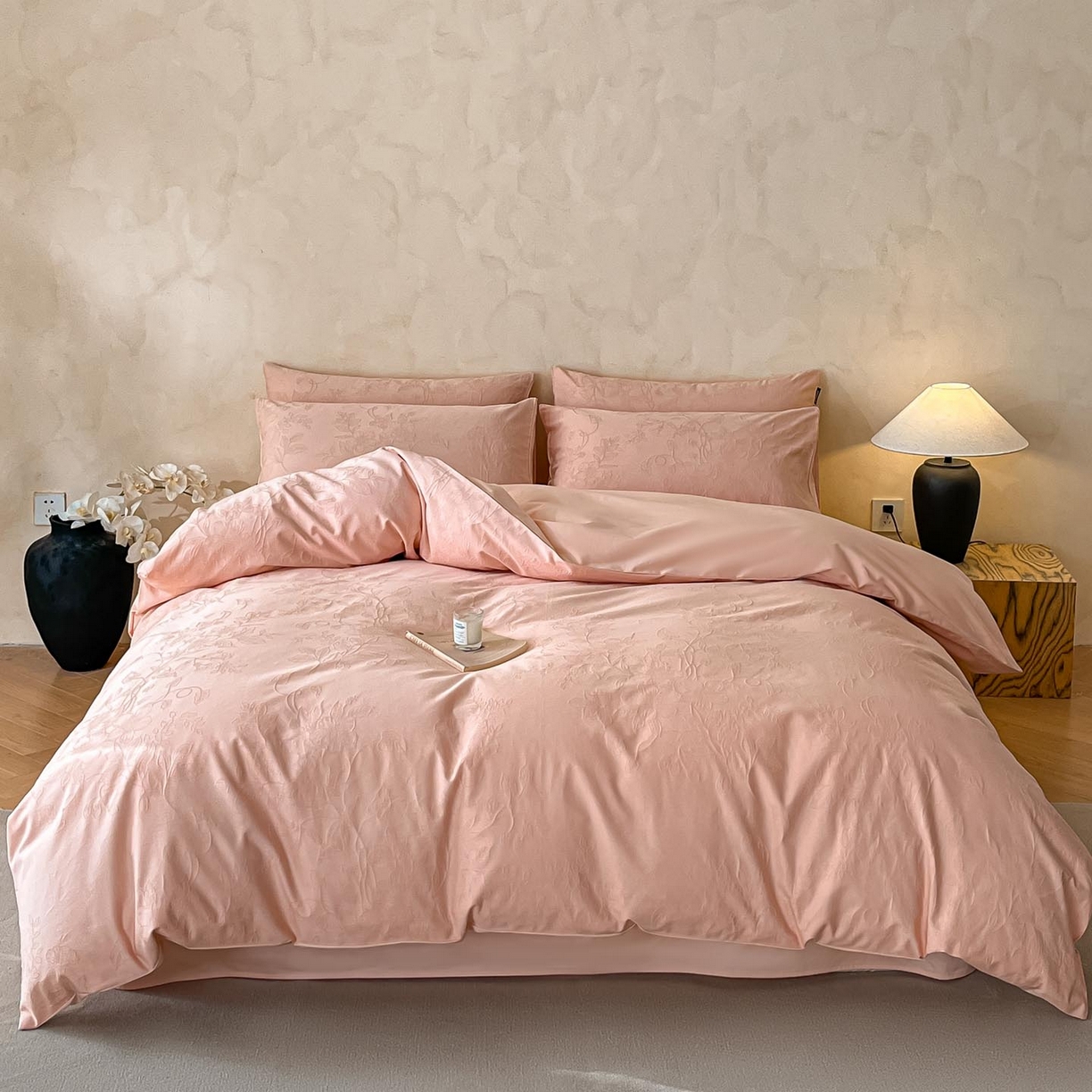 91家纺网 家纺一手货源 找家纺 涵宸家纺 2026新款全棉提花里拉系列四件套 云暖-粉