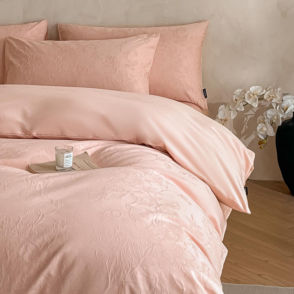 91家纺网 家纺一手货源 找家纺 涵宸家纺 2026新款全棉提花里拉系列四件套 云暖-粉