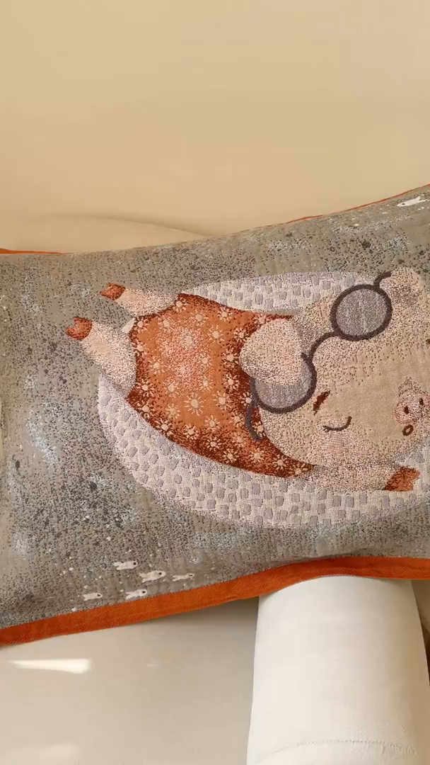 91家纺网 家纺一手货源 找家纺 朴尔家纺-毛巾被 2026新款全棉欣软系列定位四层加厚柔软纱布枕巾 度假小猪