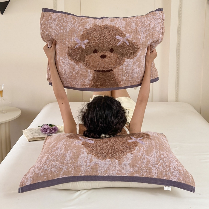 91家纺网 家纺一手货源 找家纺 朴尔家纺-毛巾被 2026新款全棉欣软系列定位四层加厚柔软纱布枕巾 可爱泰迪