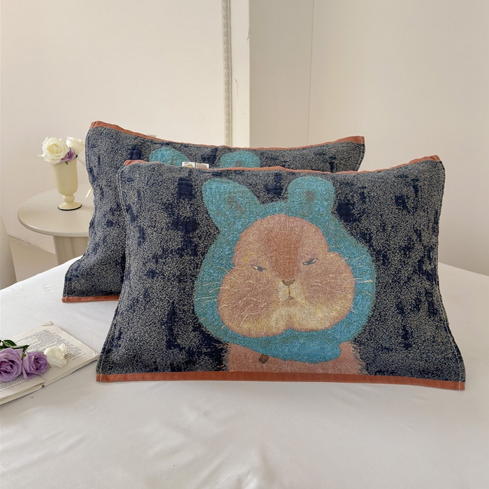 91家纺网 家纺一手货源 找家纺 朴尔家纺-毛巾被 2026新款全棉欣软系列定位四层加厚柔软纱布枕巾 涂鸦兔