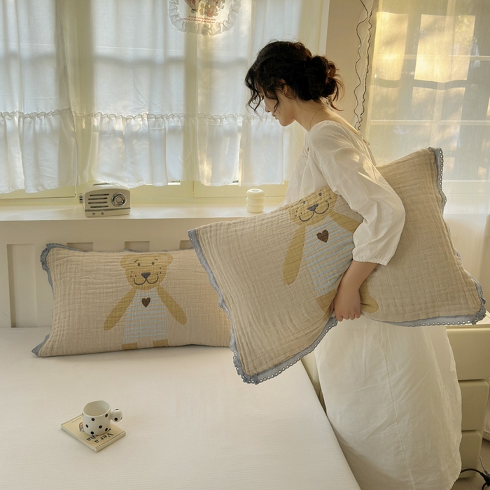 91家纺网 家纺一手货源 找家纺 朴尔家纺-毛巾被 2026新款皱皱纱卡通大版花边全棉四层纱布枕巾 条纹虎