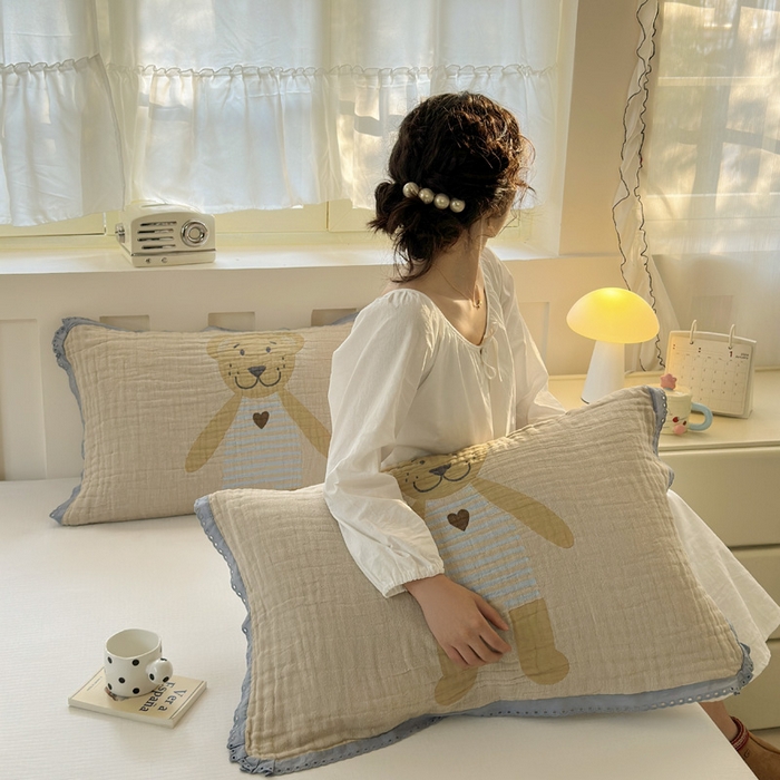 91家纺网 家纺一手货源 找家纺 朴尔家纺-毛巾被 2026新款皱皱纱卡通大版花边全棉四层纱布枕巾 条纹虎