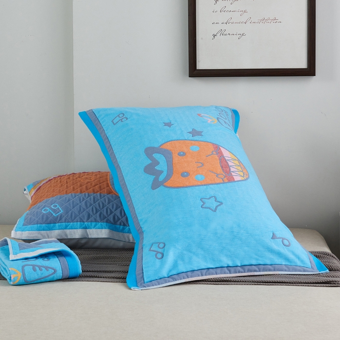 91家纺网 家纺一手货源 找家纺 朴尔家纺-毛巾被 2026新款彩色糖果系列纯棉三层纱布枕巾 调皮胡萝卜蓝