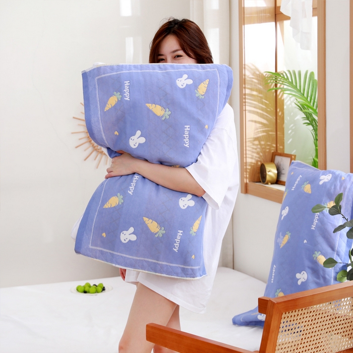 91家纺网 家纺一手货源 找家纺 朴尔家纺-毛巾被 2026新款柔棉花间风系列三层纱布枕巾 悠闲小兔兰