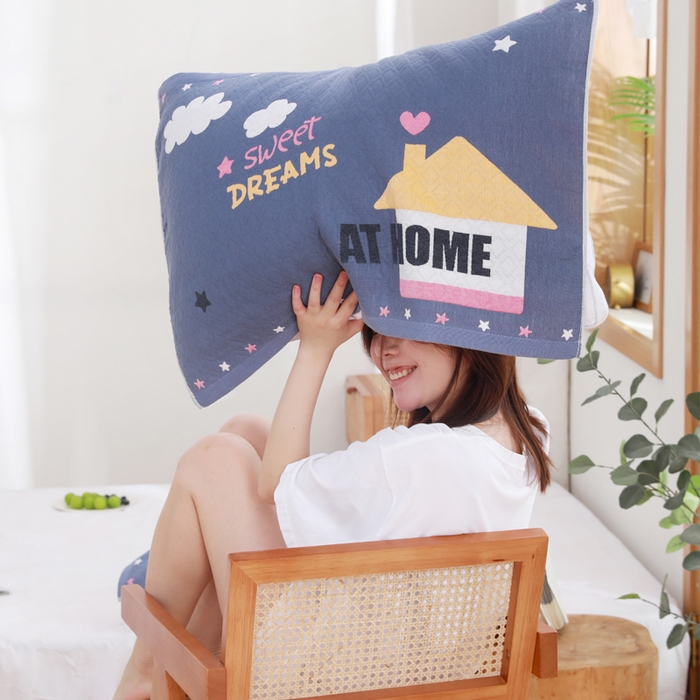 91家纺网 家纺一手货源 找家纺 朴尔家纺-毛巾被 2026新款柔棉花间风系列三层纱布枕巾 爱之屋灰蓝