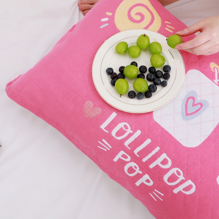 91家纺网 家纺一手货源 找家纺 朴尔家纺-毛巾被 2026新款柔棉花间风系列三层纱布枕巾 棒棒糖粉