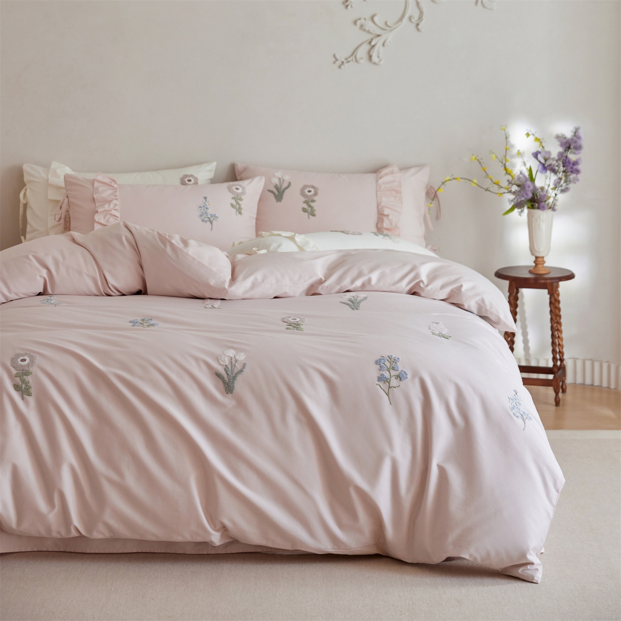 91家纺网 家纺一手货源 找家纺 （总）初拾 2026新款全棉“小清新”毛巾绣四件套—白山茶 （会员减20 控价： 日常券后不低于368元）