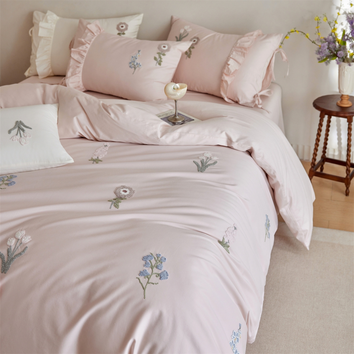 91家纺网 家纺一手货源 找家纺 （总）初拾 2026新款全棉“小清新”毛巾绣四件套—白山茶 （会员减20 控价： 日常券后不低于368元）