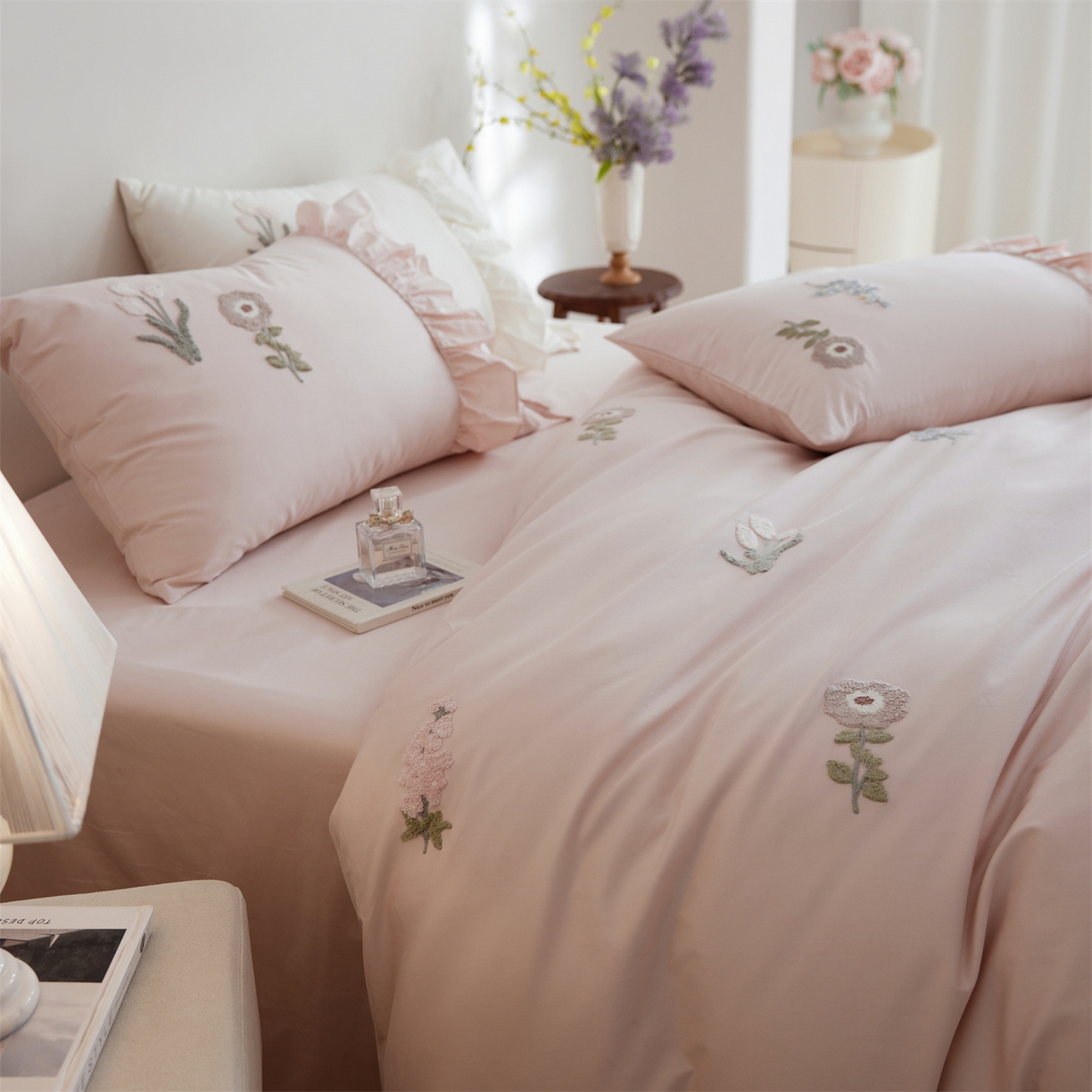 91家纺网 家纺一手货源 找家纺 （总）初拾 2026新款全棉“小清新”毛巾绣四件套—白山茶 （会员减20 控价： 日常券后不低于368元）