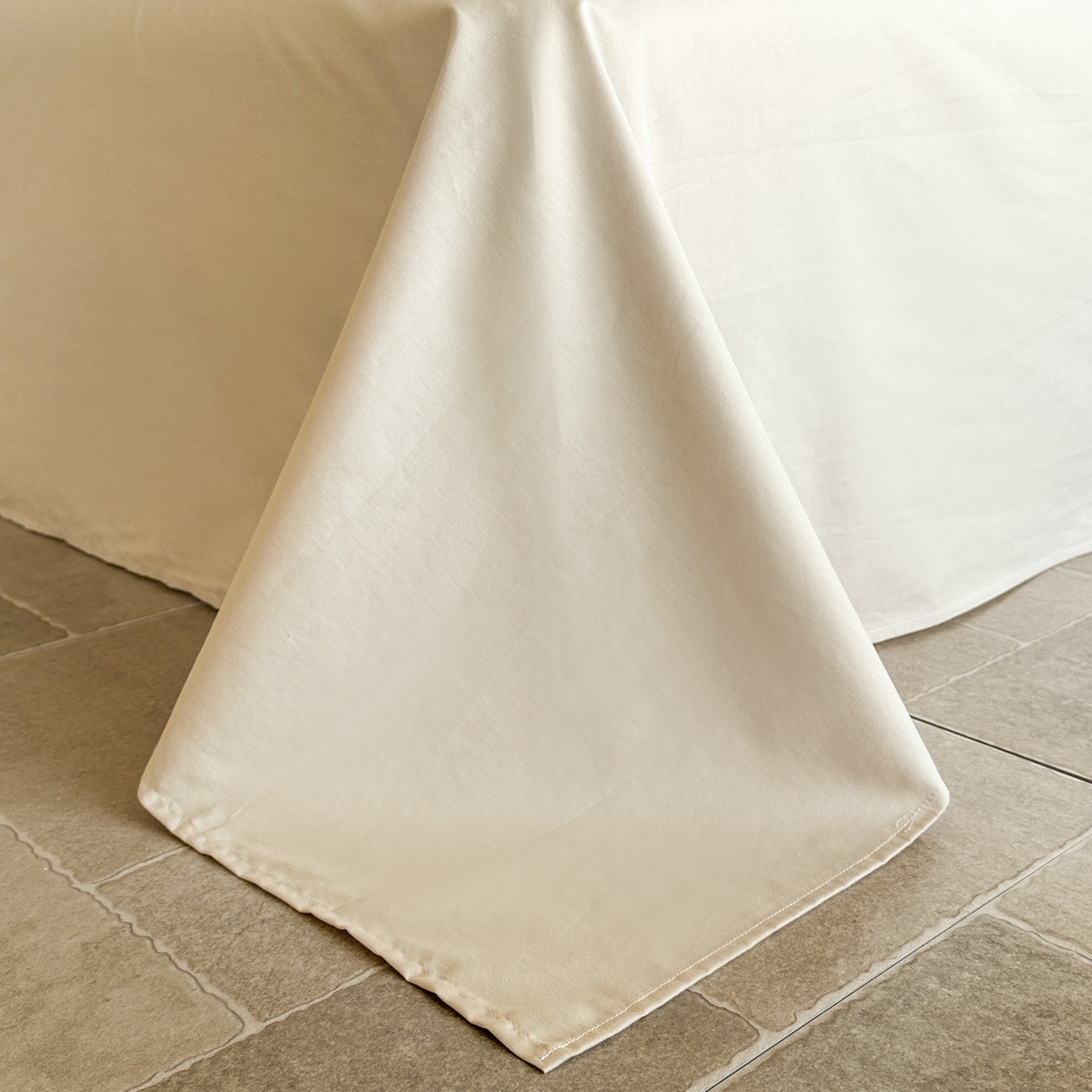 91家纺网 家纺一手货源 找家纺 格里芬家纺 2026新款花边款60S全棉水洗立体浮雕提花四件套 苗安娜-米杏