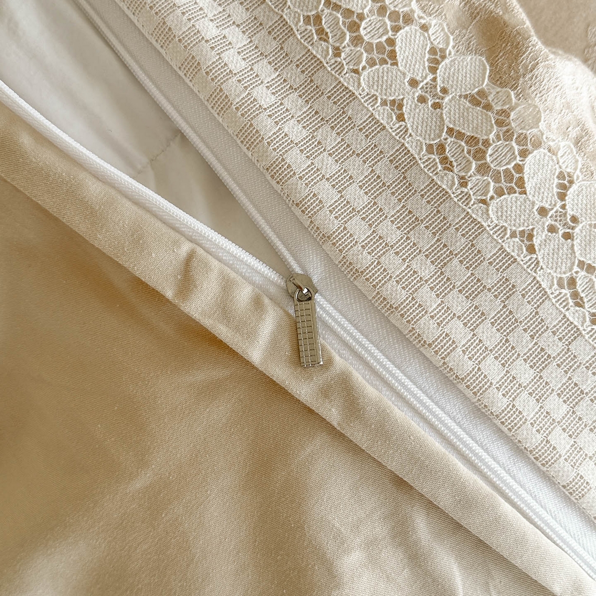 91家纺网 家纺一手货源 找家纺 格里芬家纺 2026新款花边款60S全棉水洗立体浮雕提花四件套 苗安娜-米杏