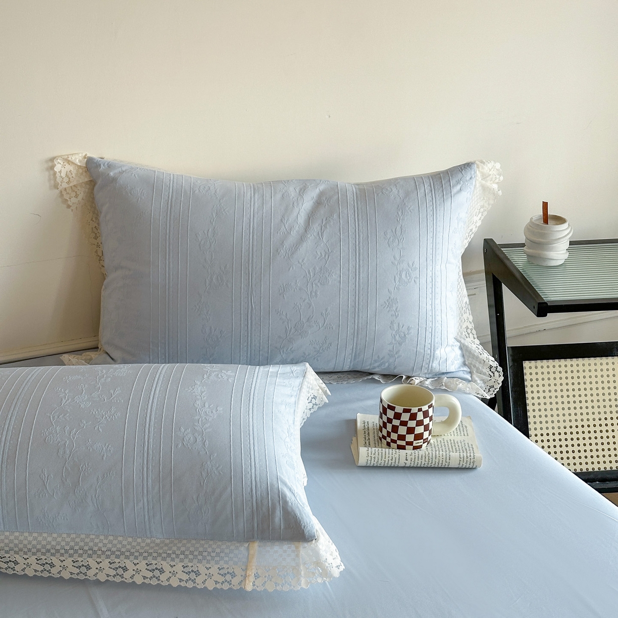 91家纺网 家纺一手货源 找家纺 格里芬家纺 2026新款花边款60S全棉水洗立体浮雕提花四件套 沁香-云水蓝