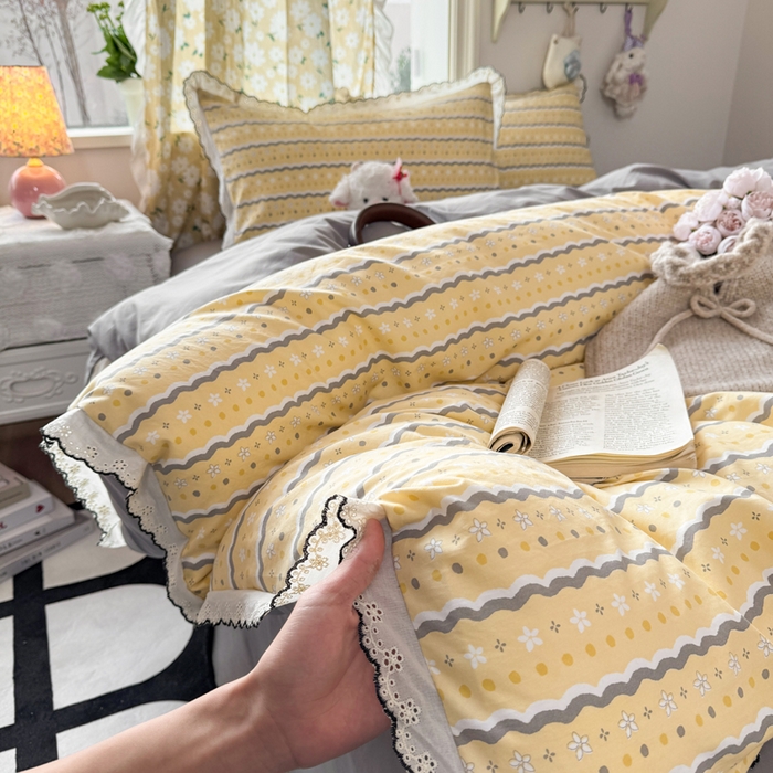 91家纺网 家纺一手货源 找家纺 富米莱（原臻工厂） 2026新款A类仿棉古法水洗棉法式全棉花边四件套海盐奶酪