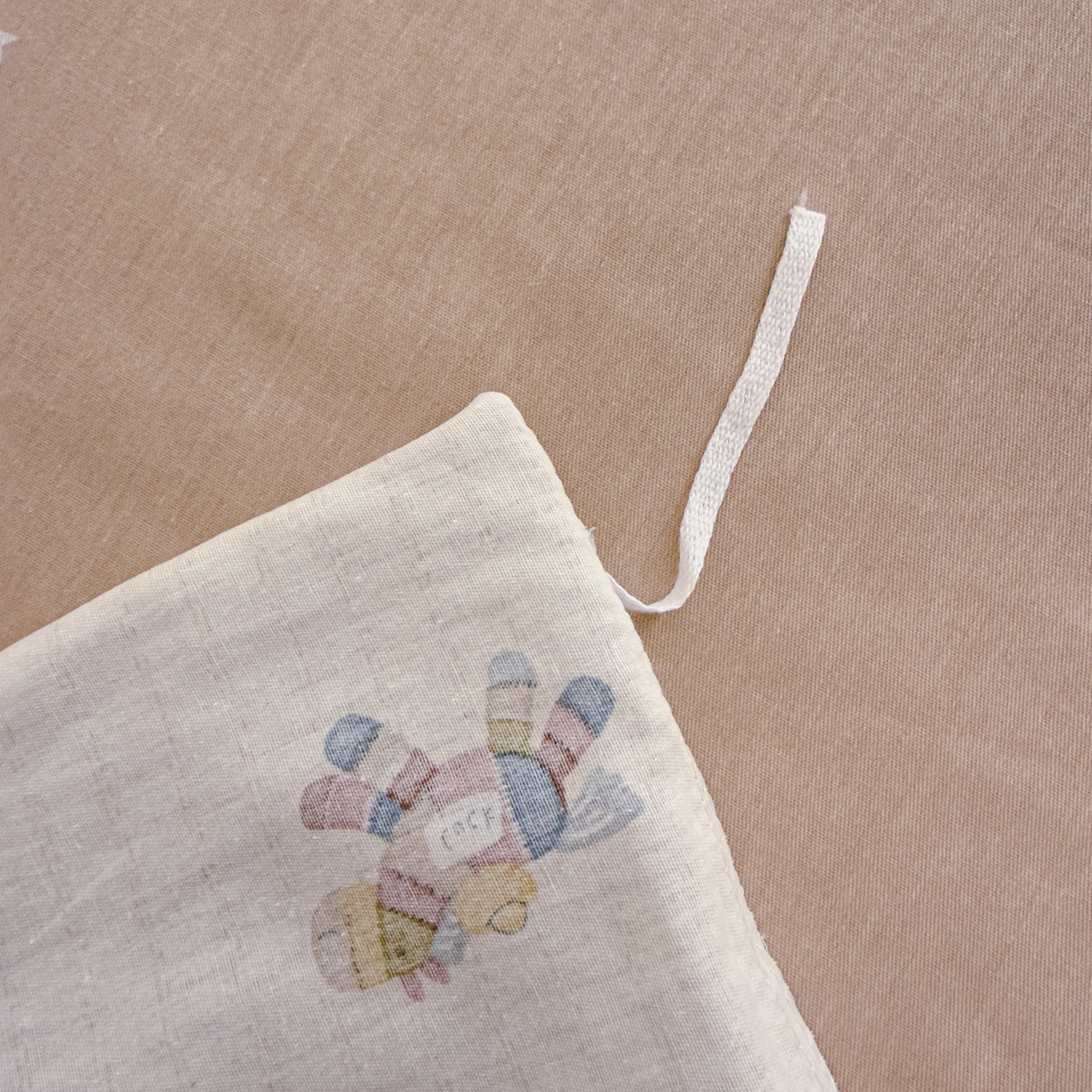 91家纺网 家纺一手货源 找家纺 沐辰 2026新款13070全棉纯棉印花四件套-萌趣 马上有钱