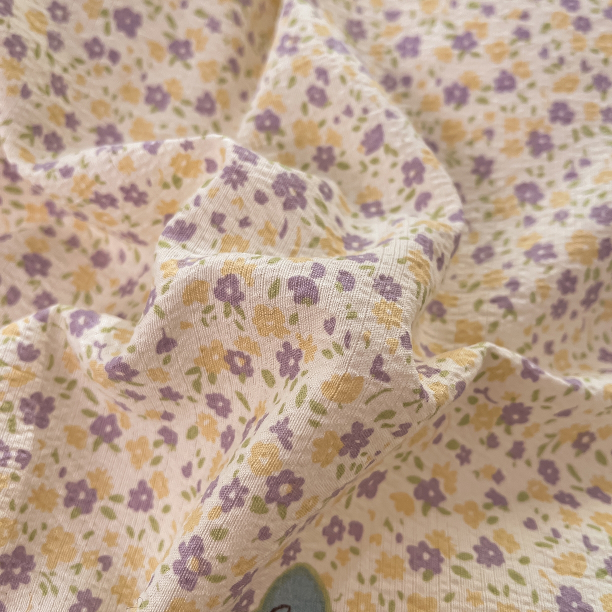 91家纺网 家纺一手货源 找家纺 摩妮卡 2026新款泡泡纱韩版印花花边四件套 玫果少女