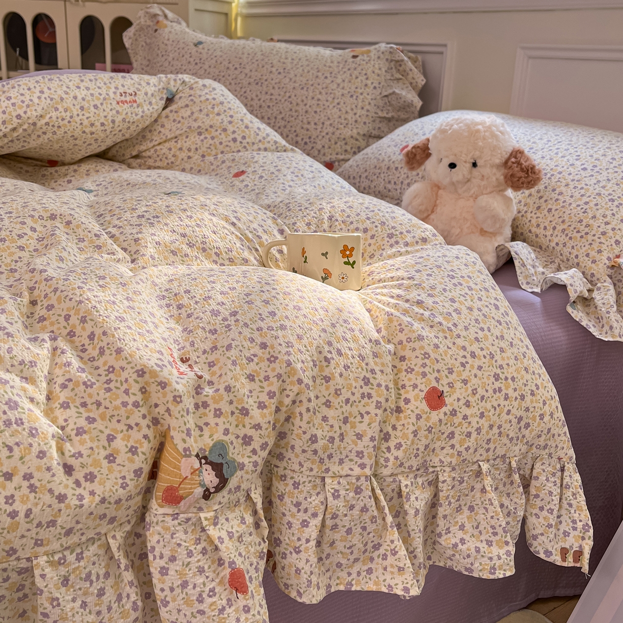 91家纺网 家纺一手货源 找家纺 摩妮卡 2026新款泡泡纱韩版印花花边四件套 玫果少女