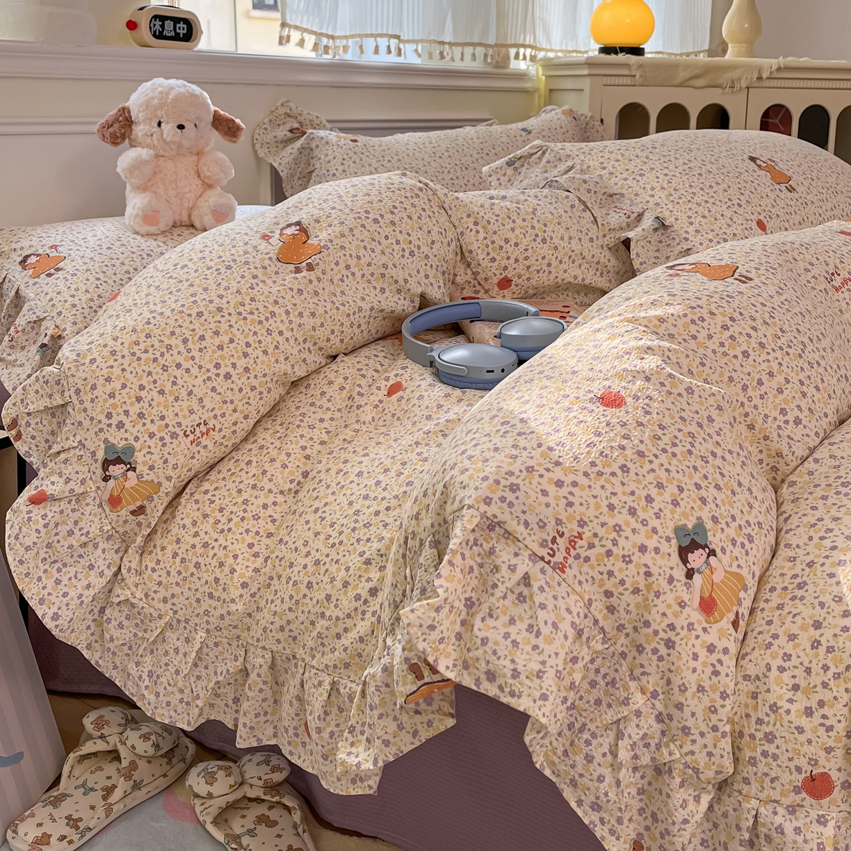 91家纺网 家纺一手货源 找家纺 摩妮卡 2026新款泡泡纱韩版印花花边四件套 玫果少女