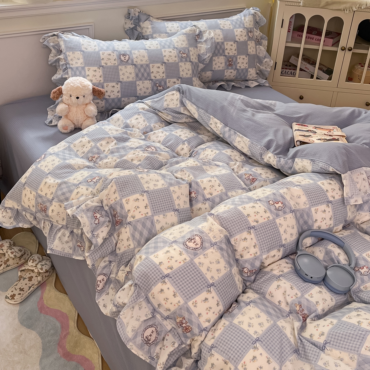 91家纺网 家纺一手货源 找家纺 摩妮卡 2026新款泡泡纱韩版印花花边四件套 木马乐园