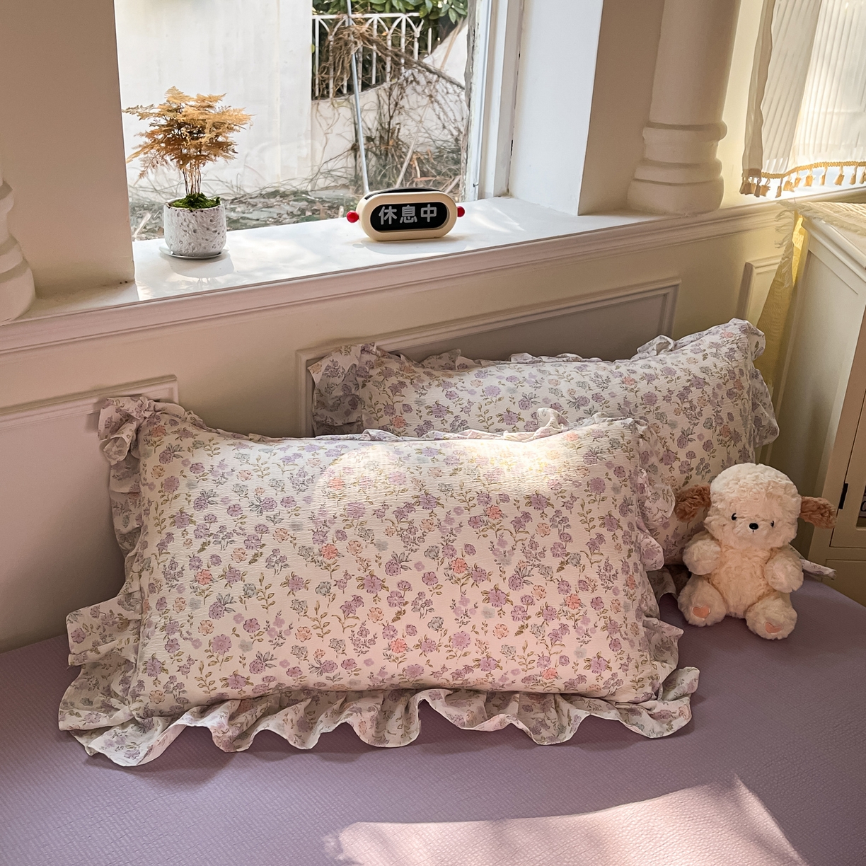 91家纺网 家纺一手货源 找家纺 摩妮卡 2026新款泡泡纱韩版印花花边四件套 浅紫花簇